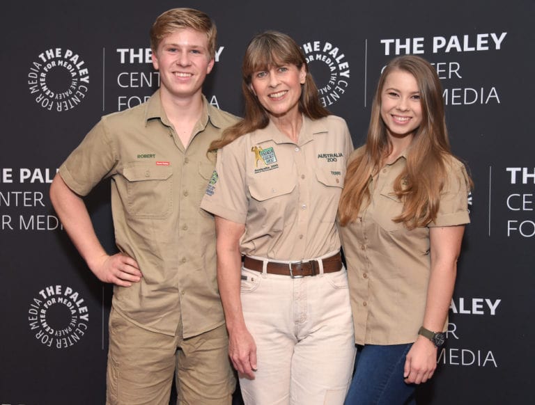 The same species of snake that bit Robert Irwin’s late father also bit him on the face. disturbing resemblance to Steve Irwin